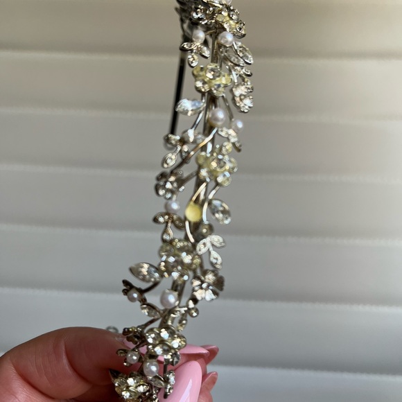 Bridal Rhinestone Flower Crown - Picture 5 of 7